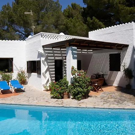 Holiday home En Con Piscina Privada En El Bosque