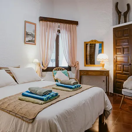 Vakantiehuis En Con Piscina Privada En El Bosque Cala Morell