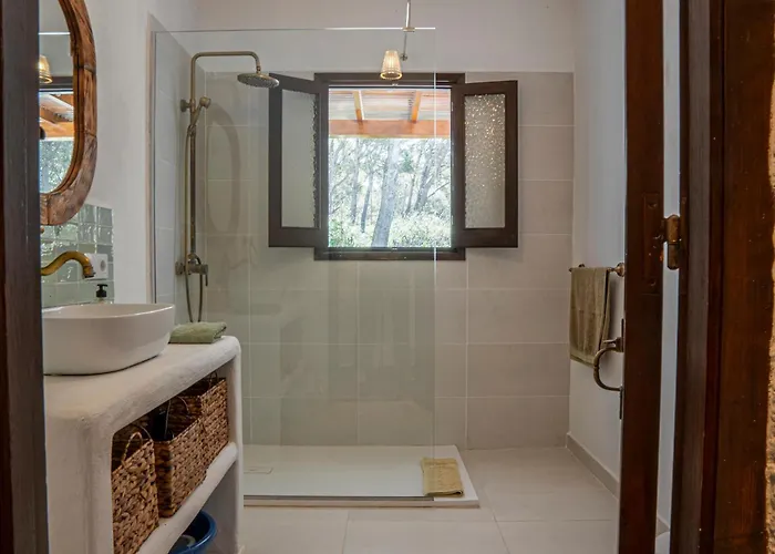 En Con Piscina Privada En El Bosque * كالا موريل