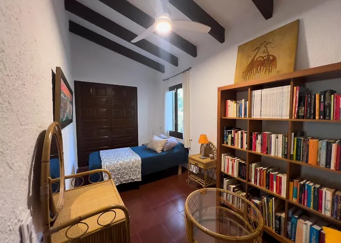 En Con Piscina Privada En El Bosque بيت للعطل كالا موريل